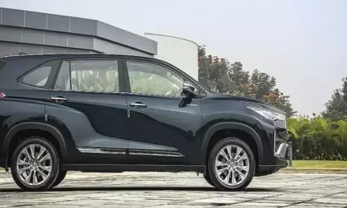 मारुति सुजुकी इनविक्टो शानदार फीचर्स, बोल्ड लुक के साथ आनंददायक सवारी