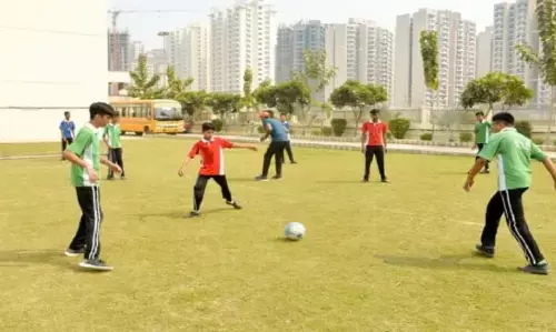 लगातार बारिश के कारण नोएडा के डीएम ने स्कूलों को बंद रखने का दिया आदेश लगातार बारिश के कारण नोएडा के डीएम ने स्कूलों को बंद रखने का दिया आदेश