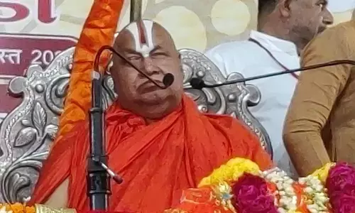 जगतगुरु रामभद्राचार्य की श्री राम कथा में लगे जय श्रीराम के नारे, ब्रह्मांड की संस्कृति के मूल में हैं रघुवंशी श्री राम : जगतगुरु रामभद्राचार्य जगतगुरु रामभद्राचार्य की श्री राम कथा में लगे जय श्रीराम के नारे, ब्रह्मांड की संस्कृति के मूल में हैं रघुवंशी श्री राम : जगतगुरु रामभद्राचार्य