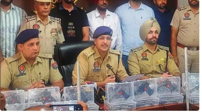 मोहाली पुलिस ने हथियार सप्लाई चेन का किया भंडाफोड़ ,पांच गिरफ्तार