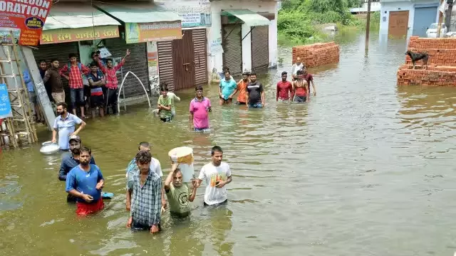 गाजियाबाद में यमुना की बाढ़ से 250 फैक्टरियों में 40 करोड़ का नुकसान