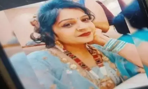 दिल्ली: डाबड़ी में महिला की गोली मारकर हत्या, आरोपी ने की आत्महत्या दिल्ली: डाबड़ी में महिला की गोली मारकर हत्या, आरोपी ने की आत्महत्या