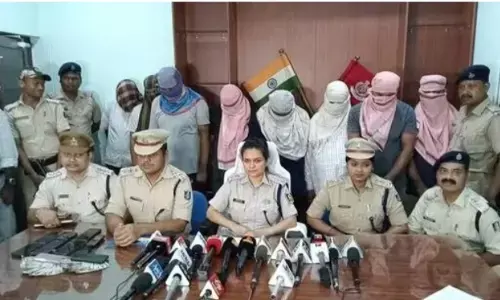 ओडिशा में प्रश्नपत्र लीक करने वाला गिरोह को किया गया गिरफ्तार ओडिशा में प्रश्नपत्र लीक करने वाला गिरोह को किया गया गिरफ्तार