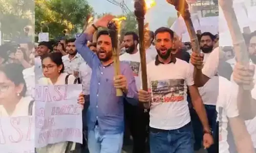 पहाड़ियों को एसटी का दर्जा देने वाला विधेयक: जम्मू-कश्मीर में मणिपुर जैसी स्थिति,जातीय समूहों ने जताई असहमति पहाड़ियों को एसटी का दर्जा देने वाला विधेयक: जम्मू-कश्मीर में मणिपुर जैसी स्थिति,जातीय समूहों ने जताई असहमति