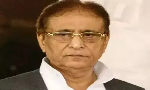 2007 घृणा भाषण मामला: HC ने आजम को आवाज का नमूना देने को कहा 2007 घृणा भाषण मामला: HC ने आजम को आवाज का नमूना देने को कहा