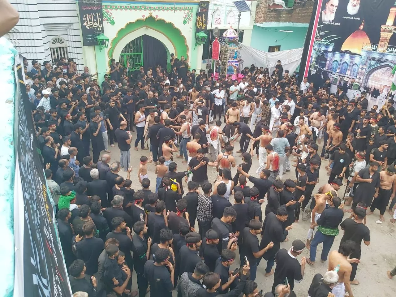 मुजफ्फरनगर में मोहर्रम पर इमामबाड़ा में आशूरा मनाया गया