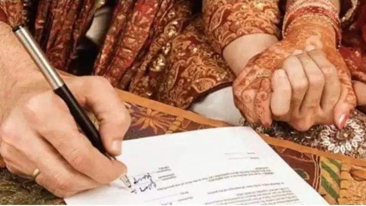 गुजरात के मुख्यमंत्री ने प्रेम विवाह में माता-पिता की सहमति अनिवार्य की