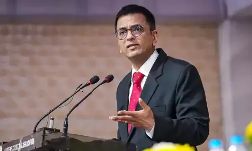 सुप्रीम कोर्ट के सीजेआई डीवाई चंद्रचूड़ ने हाल ही में कई मामलों की सुनवाई स्वयं की सुप्रीम कोर्ट के सीजेआई डीवाई चंद्रचूड़ ने हाल ही में कई मामलों की सुनवाई स्वयं की