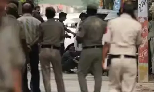 जौनपुर में भारत विरोधी नारे लगाने के आरोप में 33 गिरफ्तार जौनपुर में भारत विरोधी नारे लगाने के आरोप में 33 गिरफ्तार