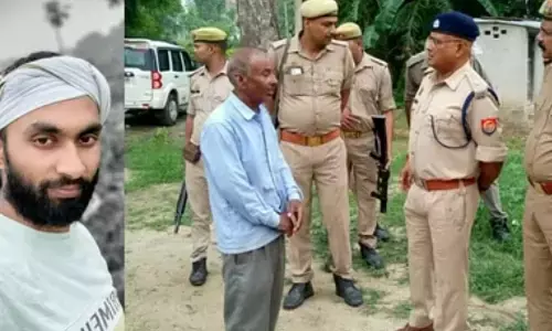 UP : प्रेमिका के सामने ही प्रेमी ने खुद को गोली से उड़ाया, बुआ की लड़की से चल रहा था प्रेम प्रसंग UP : प्रेमिका के सामने ही प्रेमी ने खुद को गोली से उड़ाया, बुआ की लड़की से चल रहा था प्रेम प्रसंग