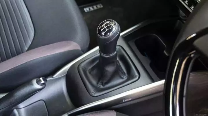 परफॉर्मेंस और स्टाइल का परफेक्ट मिश्रण है मारुति की यह SUV;जानें यहां परफॉर्मेंस और स्टाइल का परफेक्ट मिश्रण है मारुति की यह SUV;जानें यहां