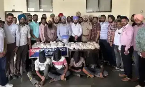 पंजाब में 77 किलोग्राम हेरोइन जब्त, चार गिरफ्तार पंजाब में 77 किलोग्राम हेरोइन जब्त, चार गिरफ्तार