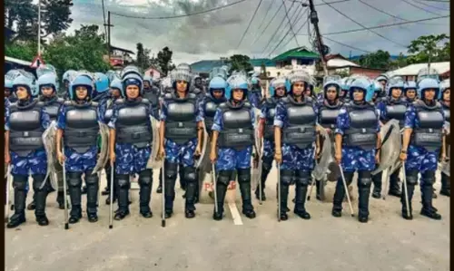 तनावपूर्ण मणिपुर में और अधिक बल भेजे गए, आदिवासी संगठन आज मिल सकता है अमित शाह से तनावपूर्ण मणिपुर में और अधिक बल भेजे गए, आदिवासी संगठन आज मिल सकता है अमित शाह से