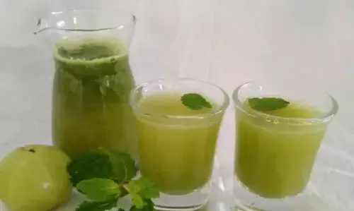 आंवला-अदरक जूस: इम्यूनिटी बढ़ाएगा ये जादुई ड्रिंक, 5 मिनट में बनाएं
