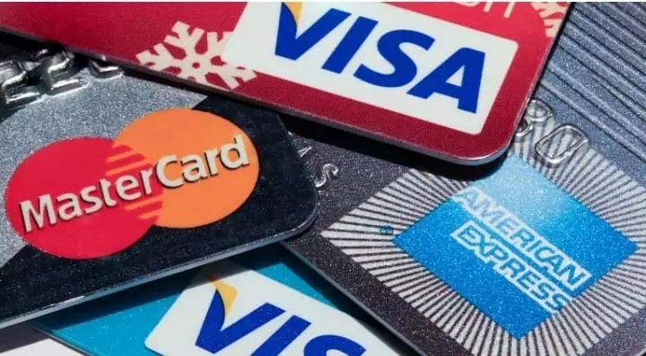कर्ज से छुटकारा पाने के लिए क्रेडिट कार्ड की इन सामान्य गलतियों से रहें सावधान कर्ज से छुटकारा पाने के लिए क्रेडिट कार्ड की इन सामान्य गलतियों से रहें सावधान