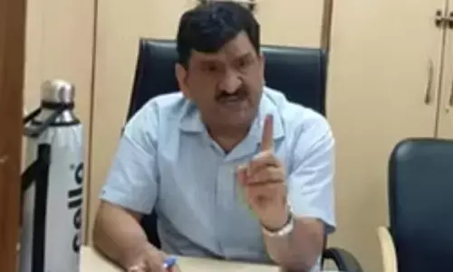 प्राधिकरण कर्मी अशोक जैन के आतंक से आम लोग परेशान : श्याम किशोर गुप्ता प्राधिकरण कर्मी अशोक जैन के आतंक से आम लोग परेशान : श्याम किशोर गुप्ता