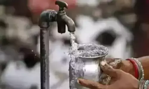 नोएडा: पाइपलाइन लीक के कारण गंगाजल संयंत्र बंद, इस क्षेत्र में हुई जलापूर्ति बाधित नोएडा: पाइपलाइन लीक के कारण गंगाजल संयंत्र बंद, इस क्षेत्र में हुई जलापूर्ति बाधित