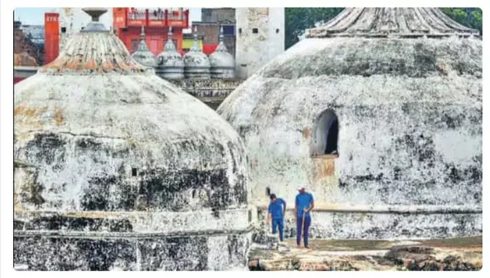 ज्ञानवापी पर चल रहे सर्वे को रोकने के लिए मुस्लिम पक्ष ने दायर की याचिका ज्ञानवापी पर चल रहे सर्वे को रोकने के लिए मुस्लिम पक्ष ने दायर की याचिका