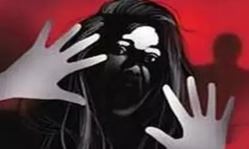 मैट्रिमोनियल साइट पर पहले हुई दोस्ती फिर शख्स ने अपने दोस्तों के साथ मिलकर महिला का किया रेप