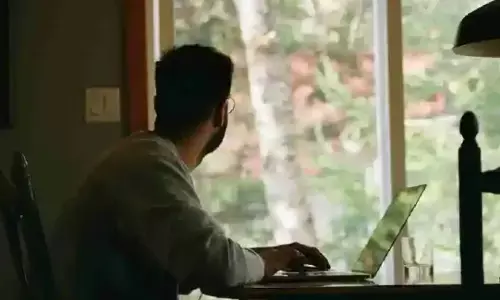 ज्वाइन करने के एक दिन के अंदर ही आदमी ने छोड़ दी नौकरी, देखिए क्यों? ज्वाइन करने के एक दिन के अंदर ही आदमी ने छोड़ दी नौकरी, देखिए क्यों?