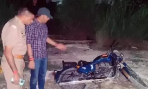 नोएडा में पुलिस-बदमाश मुठभेड़: कुख्यात अपराधी घायल, साथी फरार नोएडा में पुलिस-बदमाश मुठभेड़: कुख्यात अपराधी घायल, साथी फरार