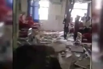 बीएचयू ट्रॉमा सेंटर की गिरी फॉल्स सीलिंग, एक दर्जन से अधिक मरीज़ निगरानी में