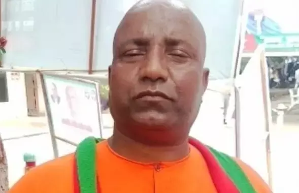 सीएम योगी के हमशक्ल सपा नेता की विवादास्पद परिस्थितियों में मौत,अखिलेश यादव ने मांगा न्याय