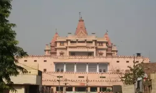 शाही ईदगाह मामले में मथुरा मंदिर ट्रस्ट ने दायर किया मुकदमा शाही ईदगाह मामले में मथुरा मंदिर ट्रस्ट ने दायर किया मुकदमा