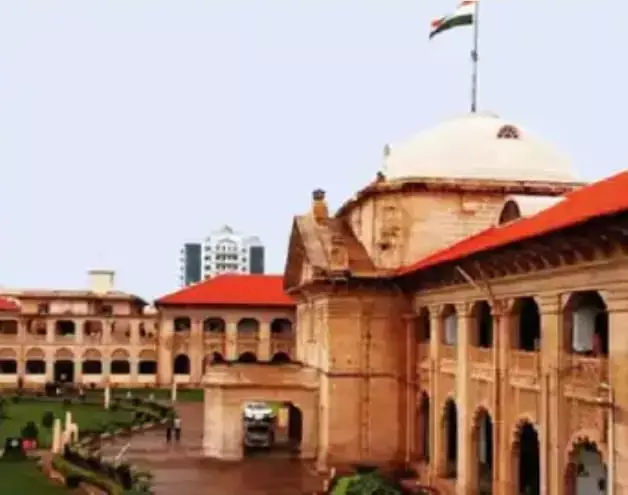 आपराधिक मुकदमे और विभागीय कार्रवाई साथ नहीं चल सकते,रेप के आरोपी इंस्पेक्टर के खिलाफ विभागीय कार्रवाई पर रोक आपराधिक मुकदमे और विभागीय कार्रवाई साथ नहीं चल सकते,रेप के आरोपी इंस्पेक्टर के खिलाफ विभागीय कार्रवाई पर रोक