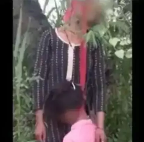 सजा से पहले छलका मां का दर्द,2 बेटियों से गैंगरेप-हत्याकांड, बोली अब दरिंदों को नाबालिग बताया जा रहा सजा से पहले छलका मां का दर्द,2 बेटियों से गैंगरेप-हत्याकांड, बोली अब दरिंदों को नाबालिग बताया जा रहा