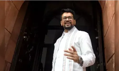 खेल मंत्री अनुराग ठाकुर ने आगामी एशियाई खेलों में भारतीय हॉकी टीम के लिए रिकॉर्ड-तोड़ पदक की भविष्यवाणी की खेल मंत्री अनुराग ठाकुर ने आगामी एशियाई खेलों में भारतीय हॉकी टीम के लिए रिकॉर्ड-तोड़ पदक की भविष्यवाणी की