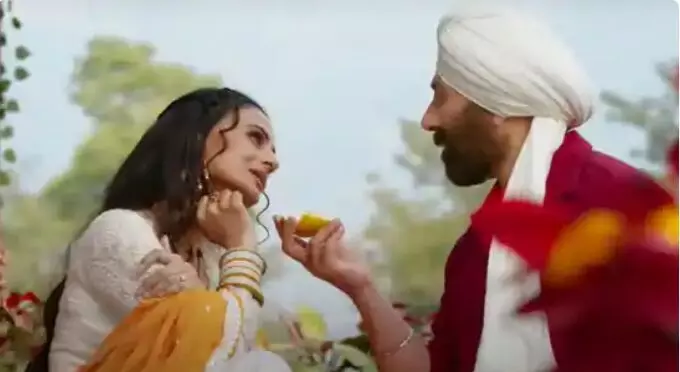 गदर 2 बॉक्स ऑफिस पर तीसरे दिन का कलेक्शन: कमाए ₹ 135 करोड़ गदर 2 बॉक्स ऑफिस पर तीसरे दिन का कलेक्शन: कमाए ₹ 135 करोड़