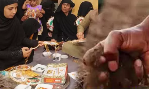 मिट्टी संग सेल्फी, मुस्लिम महिलाओं संग राखी : शिगूफे बाज शहंशाह के नए फरमान