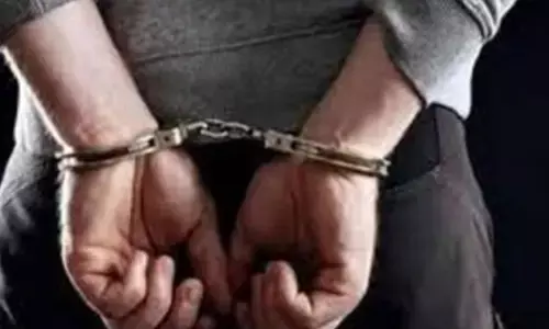 अदालत ने दिल्ली उच्च न्यायालय परिसर से लैपटॉप, आईपैड चोरी करने की आरोपी महिला को जमानत देने से  कर दिया इनकार