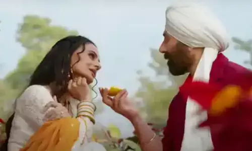 गदर 2 बॉक्स ऑफिस पर तीसरे दिन का कलेक्शन: कमाए ₹ 135 करोड़ गदर 2 बॉक्स ऑफिस पर तीसरे दिन का कलेक्शन: कमाए ₹ 135 करोड़