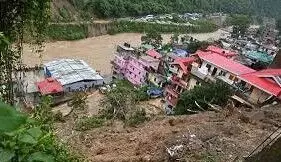 it is raining heavily in himachal pradesh 51 deaths in devastation from shimla to solan, search for many missing continues
