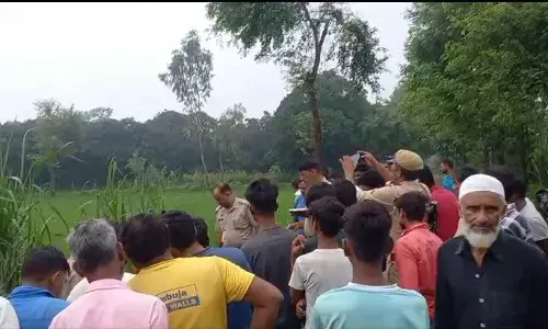 कत्ल की वारदात को अंजाम देने वाले तीन कातिलो को आखिरकार कड़ी मशक्कत के बाद पुलिस ने समाज के सामने किए बेनक़ाब कत्ल की वारदात को अंजाम देने वाले तीन कातिलो को आखिरकार कड़ी मशक्कत के बाद पुलिस ने समाज के सामने किए बेनक़ाब