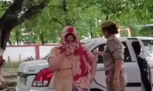 उज्बेकिस्तान की महिला दिलबर ने अवैध रूप से भारत में घुसने की कोशिश की,जानिए क्यों? उज्बेकिस्तान की महिला दिलबर ने अवैध रूप से भारत में घुसने की कोशिश की,जानिए क्यों?