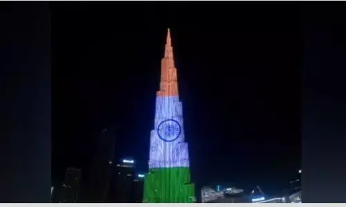 77वां स्वतंत्रता दिवस पर भारत को शुभकामनाएं देने के लिए बुर्ज खलीफा ने तिरंगे को किया रोशन,वीडियो वायरल 77वां स्वतंत्रता दिवस पर भारत को शुभकामनाएं देने के लिए बुर्ज खलीफा ने तिरंगे को किया रोशन,वीडियो वायरल