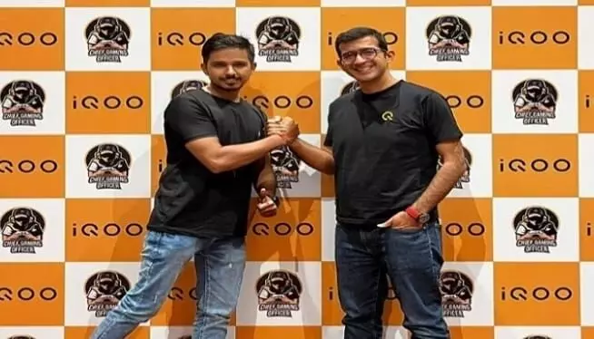कानपुर का यह 23 वर्षीय व्यक्ति IQOO के साथ बन गया भारत का पहला मुख्य गेमिंग अधिकारी कानपुर का यह 23 वर्षीय व्यक्ति IQOO के साथ बन गया भारत का पहला मुख्य गेमिंग अधिकारी