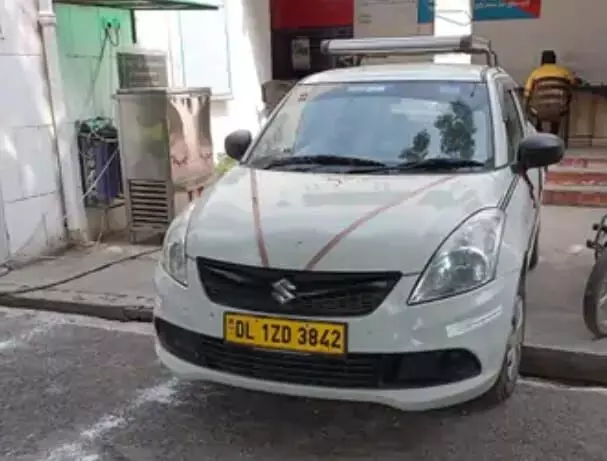 कैब से गांजे की तस्करी करने वाला गिरफ्तार,80 किलो गांजा और स्विफ्ट कार बरामद कैब से गांजे की तस्करी करने वाला गिरफ्तार,80 किलो गांजा और स्विफ्ट कार बरामद
