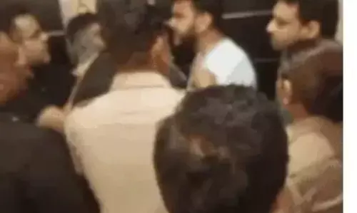 गदर देखने के दौरान थिएटर में हुई हाथापाई,बाउंसरों ने  पीटा दर्शकों को गदर देखने के दौरान थिएटर में हुई हाथापाई,बाउंसरों ने  पीटा दर्शकों को