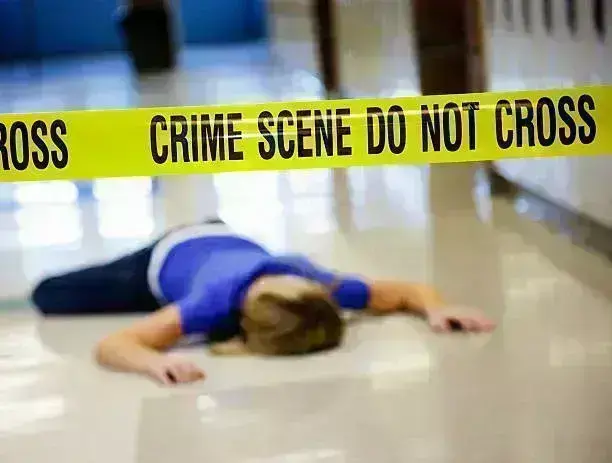 लखनऊ में लिव इन रिलेशनशिप में रहने वाली रिया की पार्टनर ने गोली से उड़ाया.. लखनऊ में लिव इन रिलेशनशिप में रहने वाली रिया की पार्टनर ने गोली से उड़ाया..