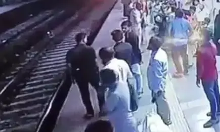 पहले आदमी को मारा चांटा, रेलवे ट्रैक पर उसको गया धकेला,ट्रेन से कुचलकर हो गई मौत