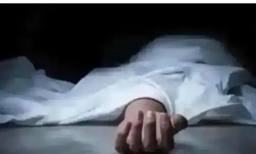 जम्मू-कश्मीर: सुरक्षा बलों से भाग रहा घायल आतंकवादी रियासी में चट्टान से गिरकर मरा जम्मू-कश्मीर: सुरक्षा बलों से भाग रहा घायल आतंकवादी रियासी में चट्टान से गिरकर मरा