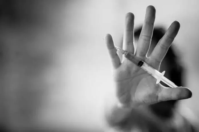 नशीली दवाओं के मामले में भारतीय आबादी अमेरिका के बराबर: सर्वेक्षण का दावा नशीली दवाओं के मामले में भारतीय आबादी अमेरिका के बराबर: सर्वेक्षण का दावा