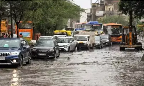 आईएमडी ने इन राज्यों के लिए जारी की भारी बारिश की चेतावनी आईएमडी ने इन राज्यों के लिए जारी की भारी बारिश की चेतावनी