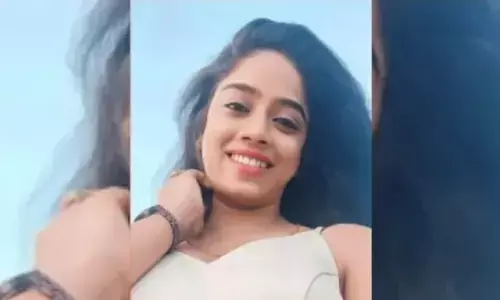 निर्दोष पुरुषों को अपने जाल में फंसाने वाली नोएडा फिल्म मॉडल का खुला राज निर्दोष पुरुषों को अपने जाल में फंसाने वाली नोएडा फिल्म मॉडल का खुला राज