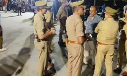 बिजली का खंभा लगाते समय उतरा करंट,एक कर्मचारी की मौत, छह घायल, बिजली का खंभा लगाते समय उतरा करंट,एक कर्मचारी की मौत, छह घायल,