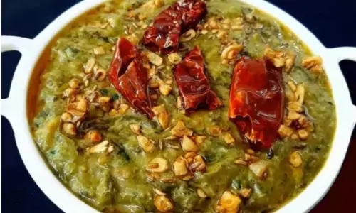 लहसुनी पालक रेसिपी: स्वाद के साथ सेहत भी बनाना चाहते हैं?ट्राई करें लहसुन पालक की सब्जी लहसुनी पालक रेसिपी: स्वाद के साथ सेहत भी बनाना चाहते हैं?ट्राई करें लहसुन पालक की सब्जी